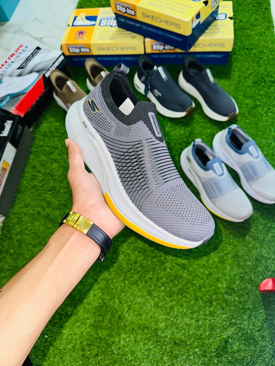 SKECHERS GREY MAX CUSION EDITION