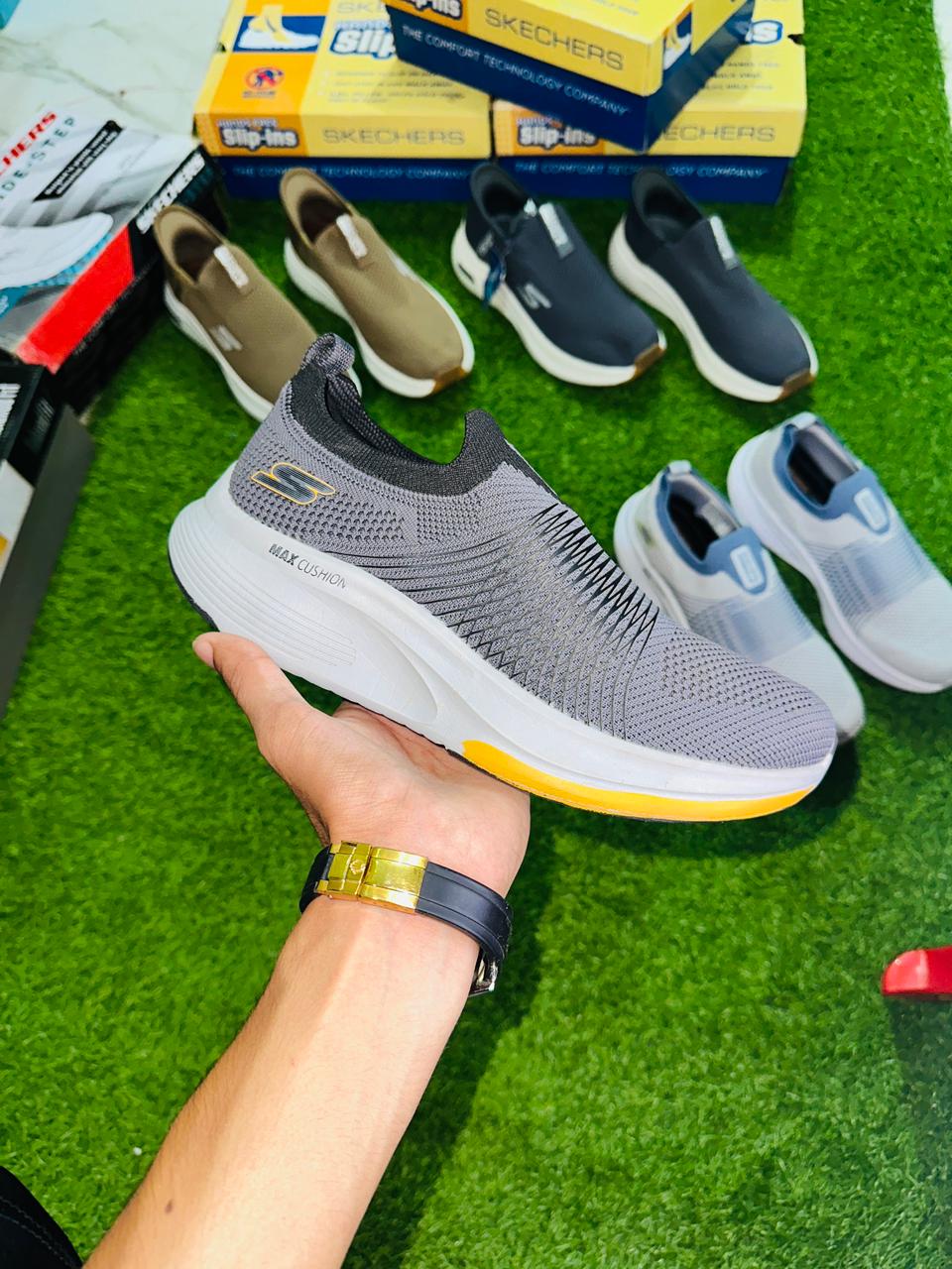 SKECHERS GREY MAX CUSION EDITION