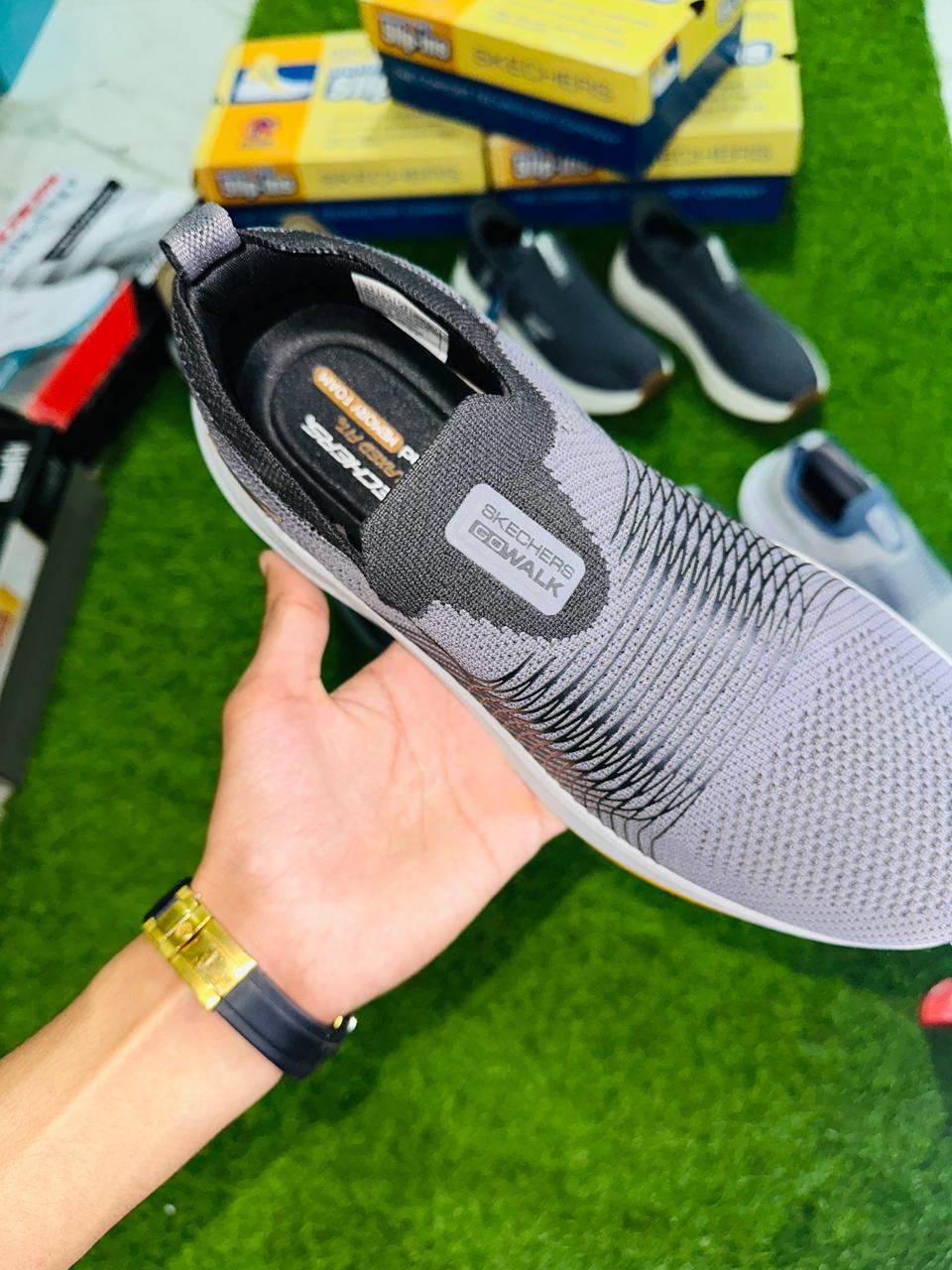 SKECHERS GREY MAX CUSION EDITION