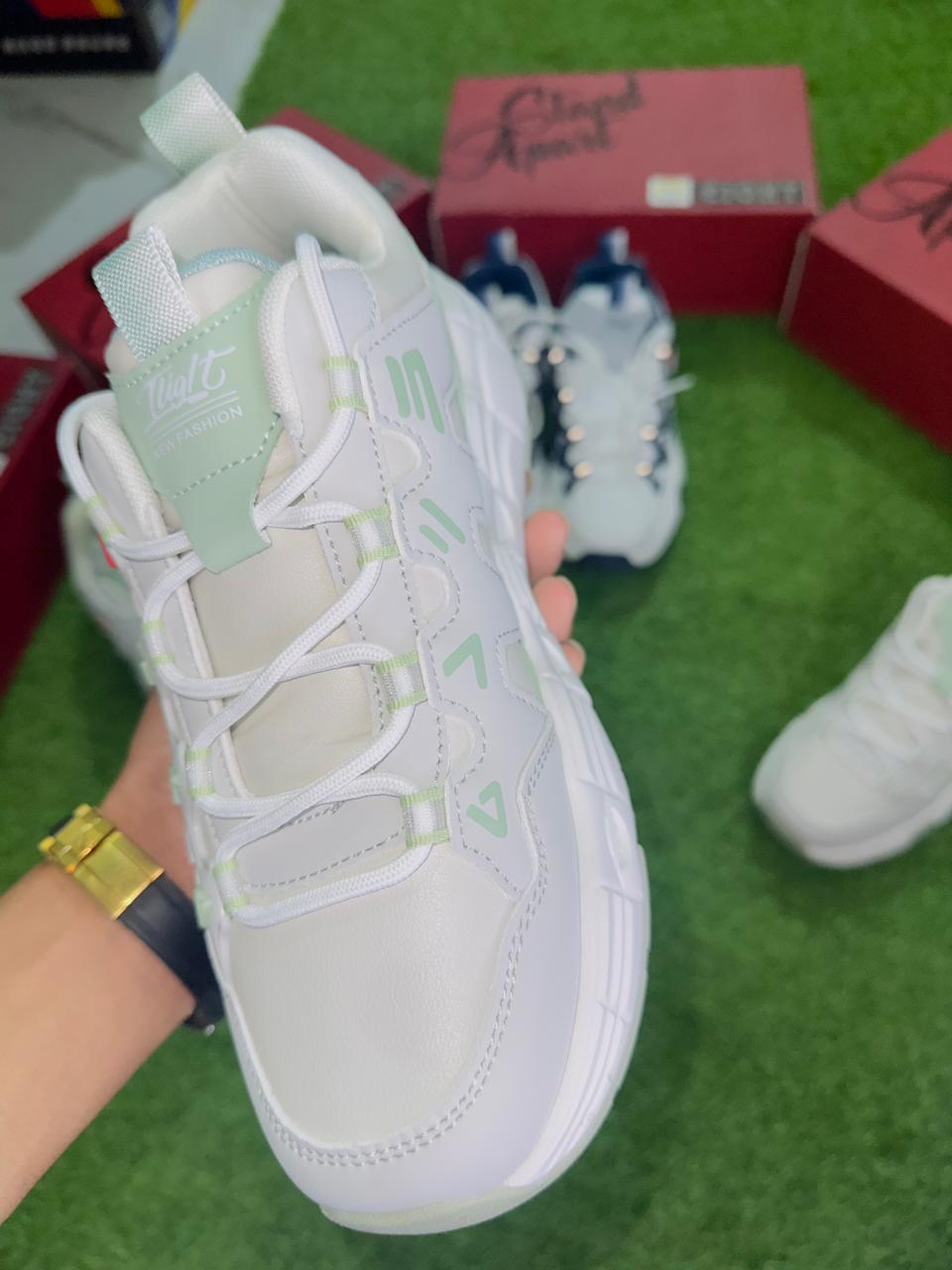 WHITE FLIGHT PREMIUM EDITION 11